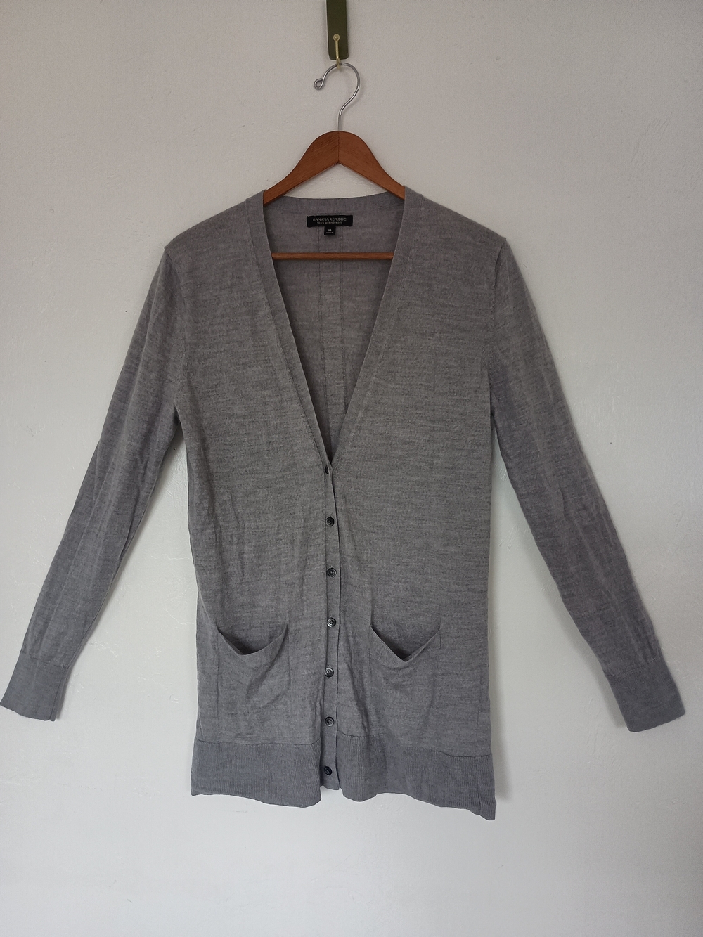 Banana Republic 100% Merino Wool Cardigan Light Gray